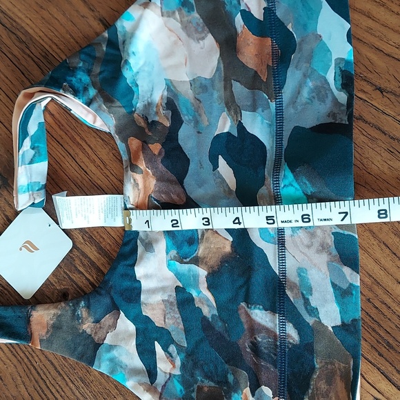 Fabletics Sports Bra - Picture 6 of 6